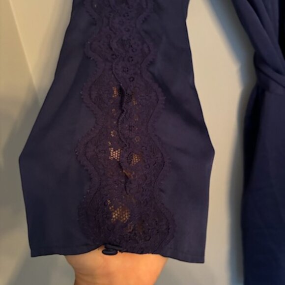 La Vie En Rose Navy Blue Medium Robe - Picture 6 of 8